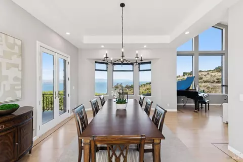 Dining - 207 Taylor Rd, Tiburon, CA 94920 photo 2 of 4