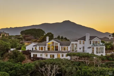 Exterior - 207 Taylor Rd, Tiburon, CA 94920 photo 11 of 16