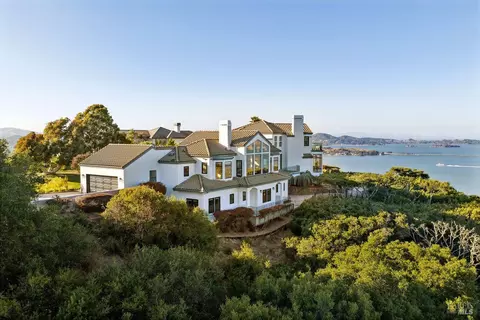 Exterior - 207 Taylor Rd, Tiburon, CA 94920 photo 3 of 16