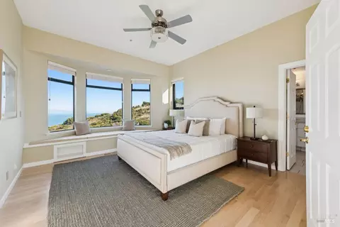 Bedroom - 207 Taylor Rd, Tiburon, CA 94920 photo 2 of 6