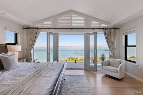 Bedroom - 207 Taylor Rd, Tiburon, CA 94920 photo 1 of 6