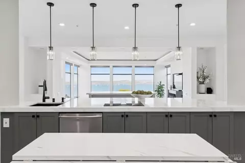 Kitchen - 207 Taylor Rd, Tiburon, CA 94920 photo 1 of 5