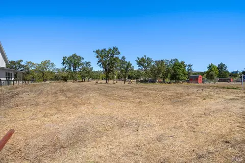 659 Red Tail Rd, Healdsburg, CA 95448 photo 4