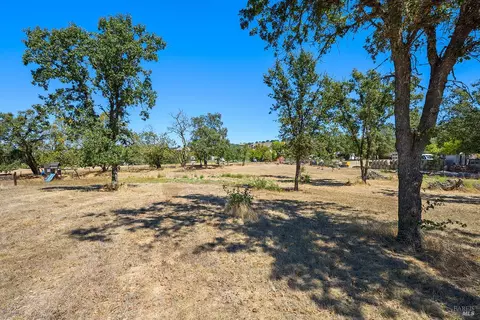 659 Red Tail Rd, Healdsburg, CA 95448 photo 5