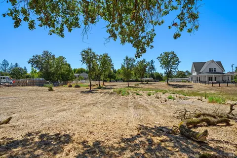 659 Red Tail Rd, Healdsburg, CA 95448 photo 7