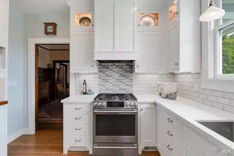 Kitchen - 645 Georgia St, Vallejo, CA 94590 photo 4 of 7