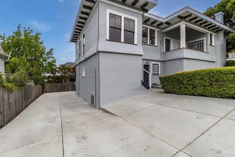 Exterior - 645 Georgia St, Vallejo, CA 94590 photo 8 of 11