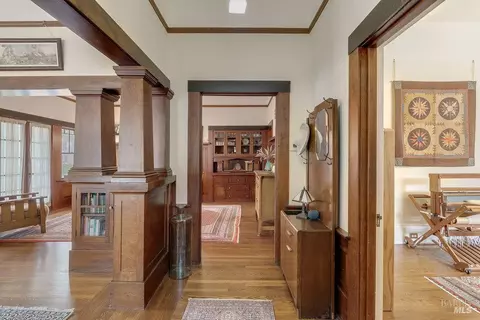 Entry Way - 645 Georgia St, Vallejo, CA 94590 photo 2 of 7