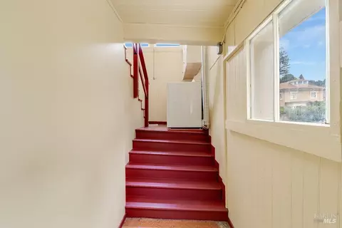 Entry Way - 645 Georgia St, Vallejo, CA 94590 photo 7 of 7
