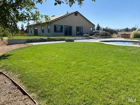 Exterior - 8320 Shadi Ln, Winters, CA 95694 photo 11 of 30