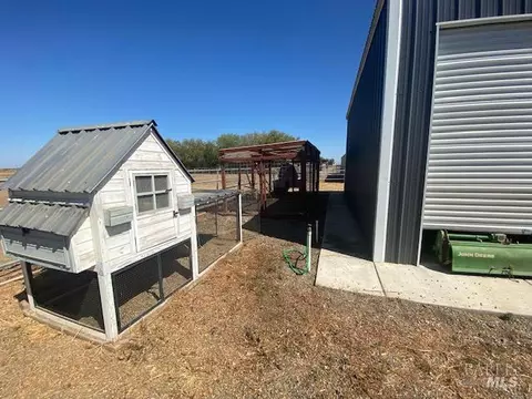 Exterior - 8320 Shadi Ln, Winters, CA 95694 photo 22 of 30