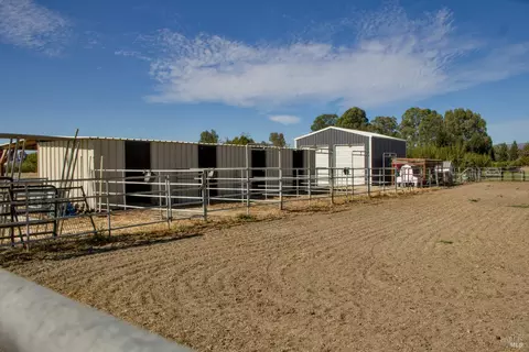 Exterior - 8320 Shadi Ln, Winters, CA 95694 photo 18 of 30