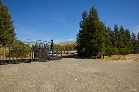 Exterior - 8320 Shadi Ln, Winters, CA 95694 photo 5 of 30