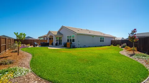 Exterior - 325 Fable Ct, Dixon, CA 95620 photo 13 of 21
