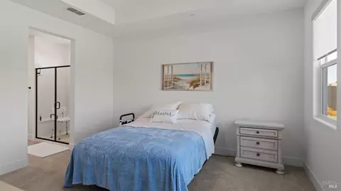 Bedroom - 325 Fable Ct, Dixon, CA 95620 photo 4 of 6