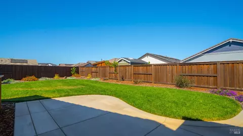 Exterior - 325 Fable Ct, Dixon, CA 95620 photo 11 of 21