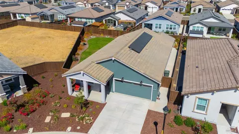 View/Area - 325 Fable Ct, Dixon, CA 95620 photo 3 of 20