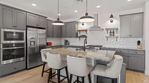 Kitchen - 325 Fable Ct, Dixon, CA 95620 photo 6 of 7