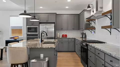 Kitchen - 325 Fable Ct, Dixon, CA 95620 photo 1 of 7