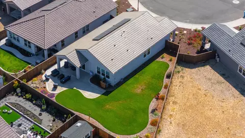 View/Area - 325 Fable Ct, Dixon, CA 95620 photo 5 of 20