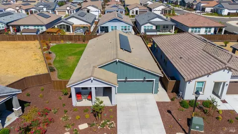 View/Area - 325 Fable Ct, Dixon, CA 95620 photo 2 of 20