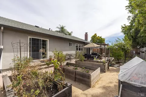Exterior - 204 Sutter St, Petaluma, CA 94954 photo 15 of 15
