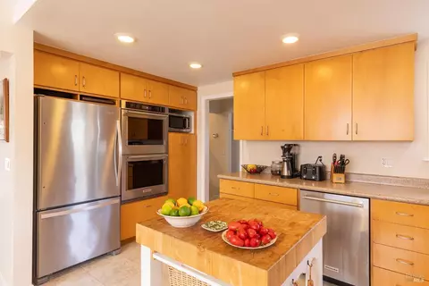 Kitchen - 204 Sutter St, Petaluma, CA 94954 photo 6 of 6