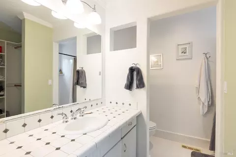Bath - 204 Sutter St, Petaluma, CA 94954 photo 2 of 2