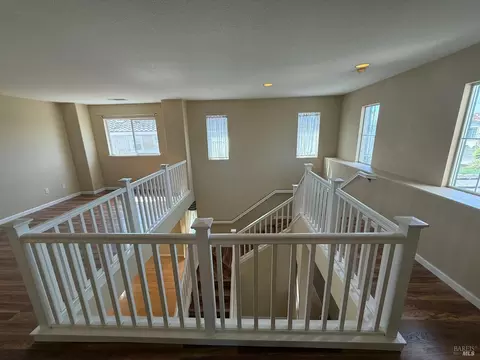 Entry Way - 3420 Edgewater Pl, Vallejo, CA 94591 photo 9 of 14