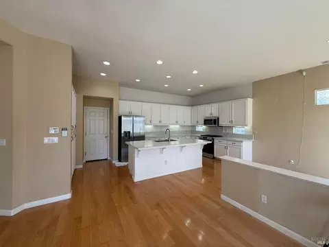 Kitchen - 3420 Edgewater Pl, Vallejo, CA 94591 photo 2 of 7