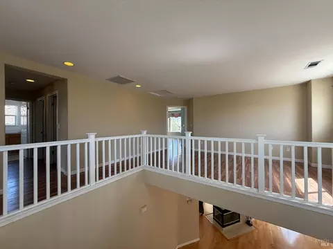 Living - 3420 Edgewater Pl, Vallejo, CA 94591 photo 9 of 12