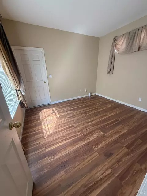 Bedroom - 3420 Edgewater Pl, Vallejo, CA 94591 photo 3 of 3