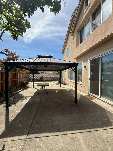 Exterior - 3420 Edgewater Pl, Vallejo, CA 94591 photo 10 of 12