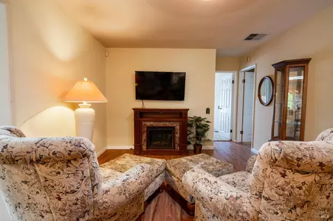 8 Cabana Ct, Ukiah, CA 95482 photo 10
