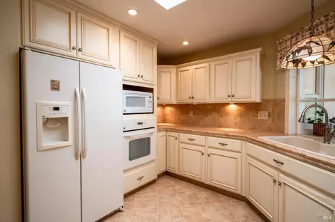 8 Cabana Ct, Ukiah, CA 95482 photo 7