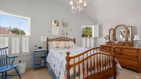 Bedroom - 18 Bay Tree Ct, Cotati, CA 94931 photo 3 of 5