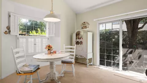 Dining - 18 Bay Tree Ct, Cotati, CA 94931 photo 2 of 2