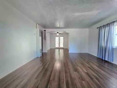 Living - 321 Pine St, Willits, CA 95490 photo 1 of 3