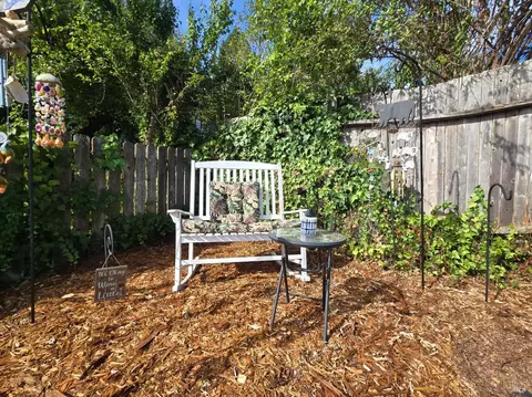 Exterior - 321 Pine St, Willits, CA 95490 photo 16 of 18
