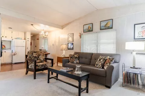 460 E Gobbi St #6, Ukiah, CA 95482 photo 4