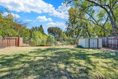 Exterior - 348 Adobe Dr, Vacaville, CA 95687 photo 5 of 16