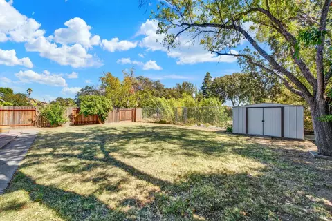 Exterior - 348 Adobe Dr, Vacaville, CA 95687 photo 8 of 16