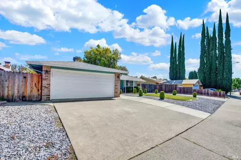 Exterior - 348 Adobe Dr, Vacaville, CA 95687 photo 1 of 16