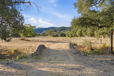 1170 Castle Rd, Sonoma, CA 95476 photo 4
