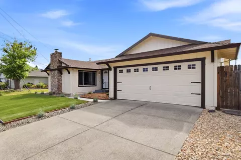 7733 Bonita Ave, Rohnert Park, CA 94928