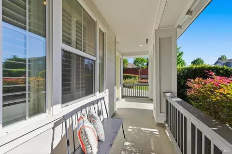 Exterior - 960 Capitola Dr, Napa, CA 94559 photo 4 of 12