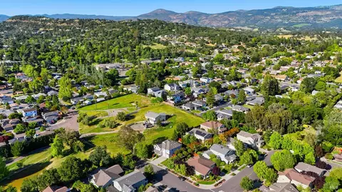 View/Area - 960 Capitola Dr, Napa, CA 94559 photo 4 of 5