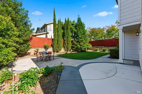 Exterior - 960 Capitola Dr, Napa, CA 94559 photo 8 of 12