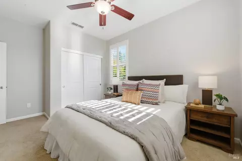 Bedroom - 960 Capitola Dr, Napa, CA 94559 photo 4 of 6