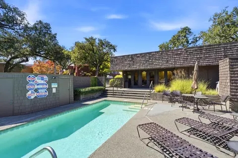 Exterior - 1672 Deer Run, Santa Rosa, CA 95405 photo 8 of 8